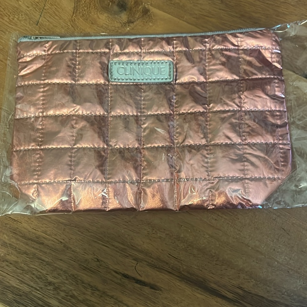 Clinique Makeup Set with Pink Cosmetic Bag - Picture 9 of 12
